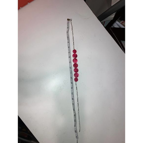 Pink flat circle necklace! - Picture 3 of 11